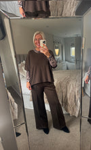 Load image into Gallery viewer, The Lucy knit