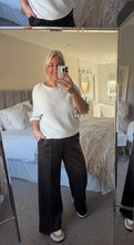 Load image into Gallery viewer, The Molly frill sleeve knits