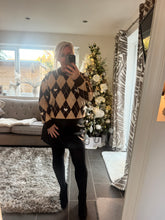Load image into Gallery viewer, The argyle knit