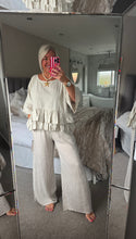 Load image into Gallery viewer, The striped linen trousers with pockets