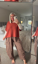 Load image into Gallery viewer, The Lucy knit