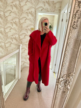 Load image into Gallery viewer, The waterfall boucle coat