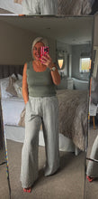 Load image into Gallery viewer, The fine knit scalloped vest top