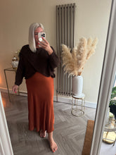 Load image into Gallery viewer, The elasticated waist satin skirts