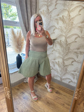 Load image into Gallery viewer, The made in Italy basic scoop jersey vest