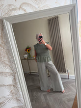 Load image into Gallery viewer, SALE The striped linen trousers with pockets (no return on sale items)