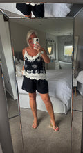 Load image into Gallery viewer, SALE The Linen look elasticated waist shorts with pockets (no return on sale items)