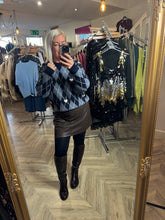 Load image into Gallery viewer, The argyle knit