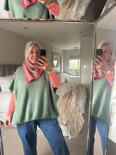 Load image into Gallery viewer, The knitted handkerchief scarves