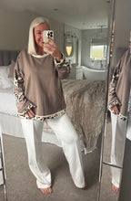 Load image into Gallery viewer, The Animal print star jersey sweat
