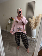 Load image into Gallery viewer, The slouch star knit
