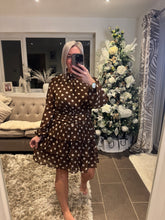 Load image into Gallery viewer, SALE The polka dot Rara dress in chocolate (no return on sale items)
