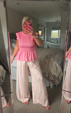 Load image into Gallery viewer, The shirred frill tops
