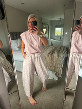 Load image into Gallery viewer, The paisley cotton cocoons
