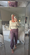 Load image into Gallery viewer, The Brushed cotton checked trousers with pockets
