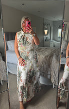 Load image into Gallery viewer, The Bloom pleated dress
