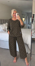 Load image into Gallery viewer, The Black label checked tracksuit
