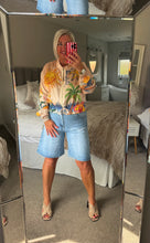 Load image into Gallery viewer, The sunshine satin jacket

