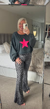 Load image into Gallery viewer, The washed look star jersey
