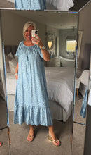 Load image into Gallery viewer, The animal print chambray dress with pockets
