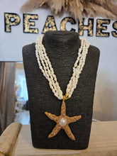 Load image into Gallery viewer, The sparkle starfish necklace
