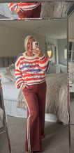Load image into Gallery viewer, The seam stripe pin tuck joggers with pockets
