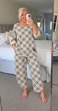 Load image into Gallery viewer, The Black label checked tracksuit
