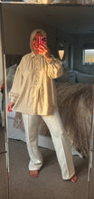 Load image into Gallery viewer, The Linen mix ribbed shirt with detachable gold buttons
