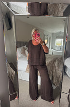 Load image into Gallery viewer, The Hopsack Seam detail top
