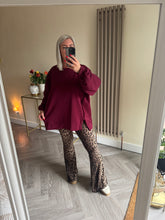 Load image into Gallery viewer, The Exposed seam sweat
