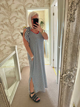 Load image into Gallery viewer, SALE The striped frill sleeve jersey dress with pockets (no return on sale items)
