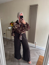 Load image into Gallery viewer, The tie waist elasticated linen trousers
