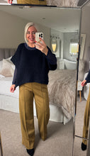 Load image into Gallery viewer, The tie waist pin tuck jogger
