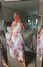 Load image into Gallery viewer, The Bloom pleated dress
