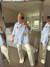 Load image into Gallery viewer, The zeta Otto pinstripe shirt
