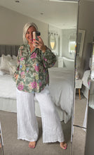 Load image into Gallery viewer, The palma 100% cotton floral shirt
