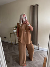 Load image into Gallery viewer, SALE The saints chiffon frill trouser suit with separate necklace (no returning sale items)
