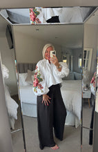 Load image into Gallery viewer, The zeta floral sleeve shirt/jacket
