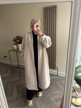 Load image into Gallery viewer, The molly eyelash coat with pockets
