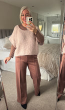 Load image into Gallery viewer, The tie waist pin tuck jogger
