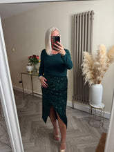 Load image into Gallery viewer, The Tiggy Rouched velour sequin skirt
