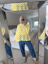 Load image into Gallery viewer, The crochet knitted top
