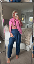 Load image into Gallery viewer, The Bow back knit in pink
