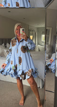 Load image into Gallery viewer, The zeta Otto floral striped shirt dress
