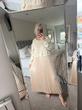 Load image into Gallery viewer, The satin pleated dress with knit top
