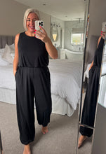 Load image into Gallery viewer, The Saints ribbed puff hem tracksuit
