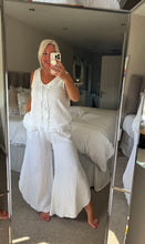 Load image into Gallery viewer, The Ibiza Hopsack trouser suit
