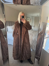 Load image into Gallery viewer, The Stella faux fur coat
