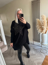 Load image into Gallery viewer, The diamanté star v hem knit
