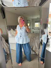 Load image into Gallery viewer, The sienna wide leg denims
